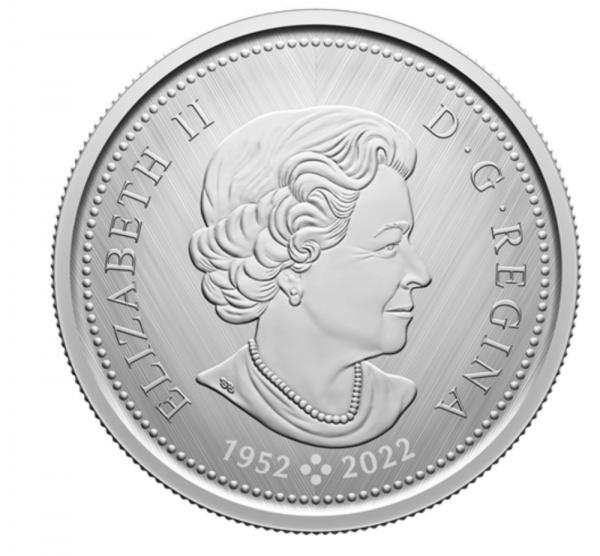 Герб Канады на серебряных 50 центах МД Виннипега